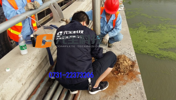 橋梁斜拉索密封新做法